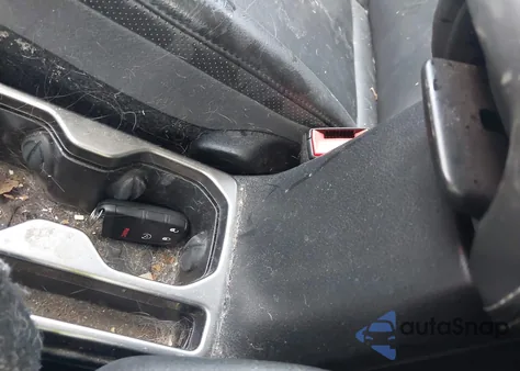 2019 Jeep Renegade Limited 4X4 z USA, uszkodzony, nr VIN ZACNJBD11KPJ87311